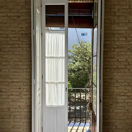Unique Apartment *